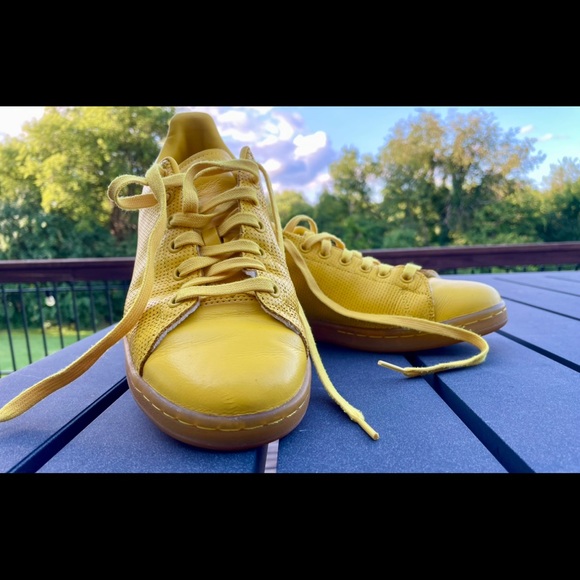 Adidas originals men’s Stan Smith gently used - Picture 2 of 10